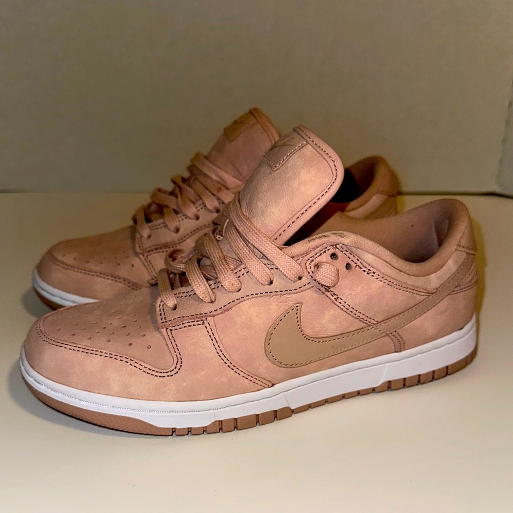 9W-Nike Dunk Premium Low Soft Pink-Comfort-Fasion-Great Condition